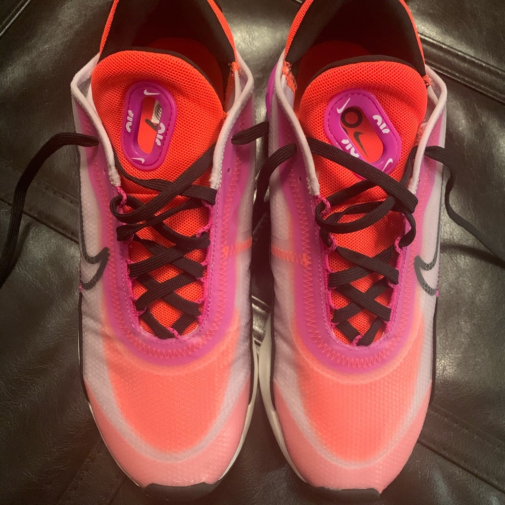 Women’s Nike Air Max 2090